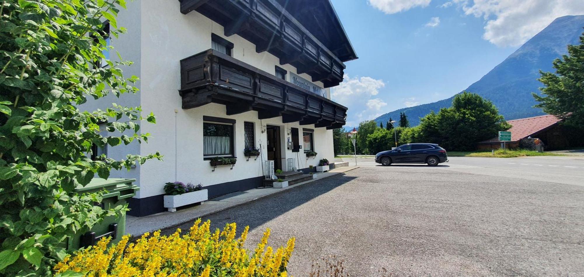 Mountain Motel Leutasch Exterior photo